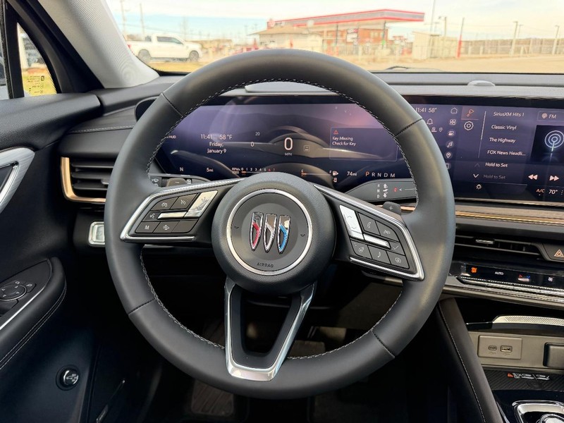 Buick Envision Vehicle Full-screen Gallery Image 11