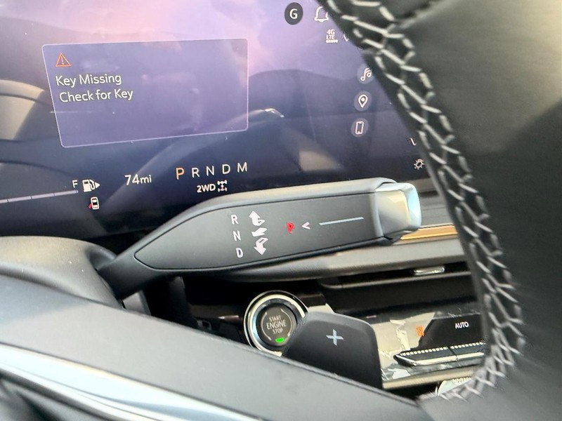 Buick Envision Vehicle Full-screen Gallery Image 16