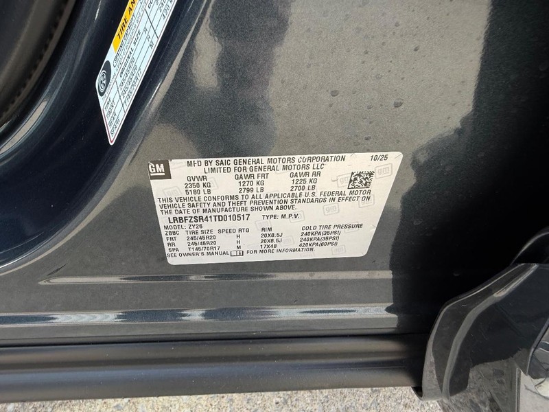 Buick Envision Vehicle Full-screen Gallery Image 23