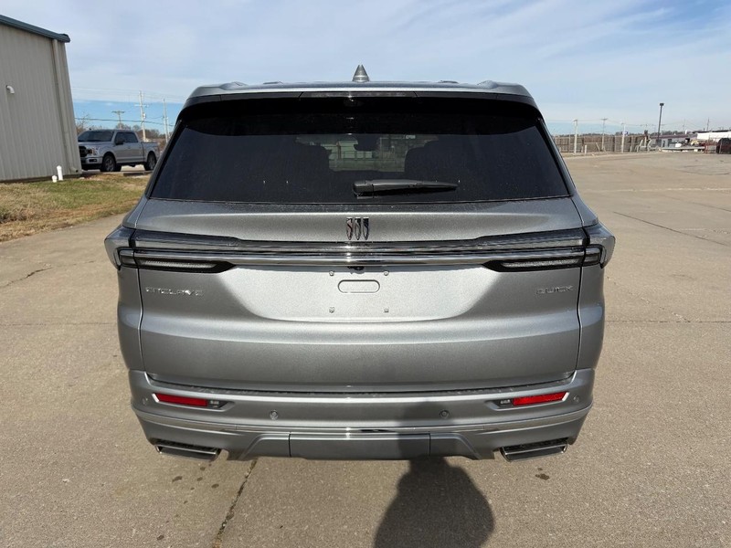 Buick Enclave Vehicle Full-screen Gallery Image 5