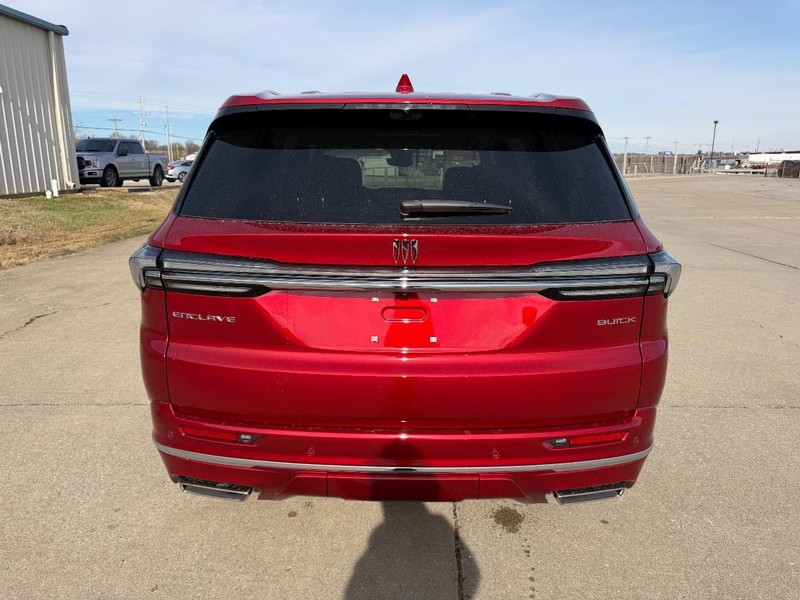 Buick Enclave Vehicle Full-screen Gallery Image 4