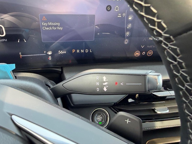 Buick Enclave Vehicle Full-screen Gallery Image 16