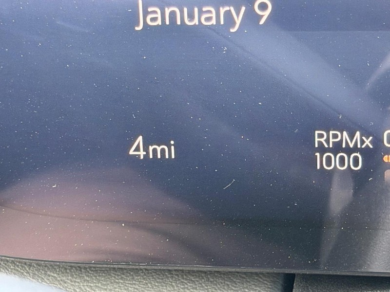 Buick Enclave Vehicle Full-screen Gallery Image 23