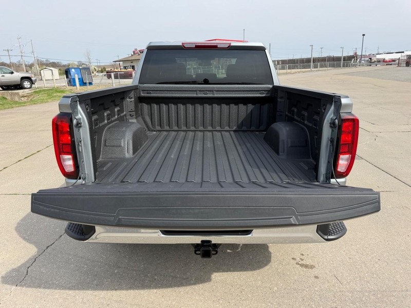 GMC Sierra 1500 Vehicle Full-screen Gallery Image 5