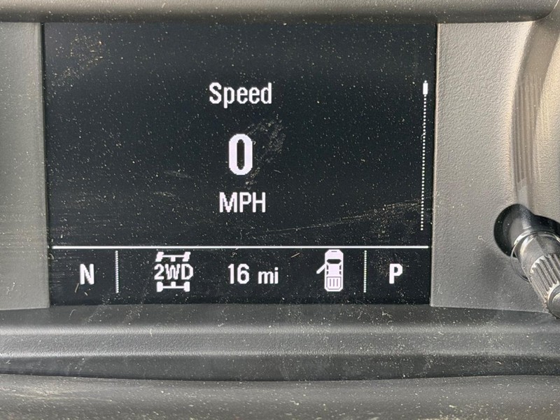 GMC Sierra 1500 Vehicle Full-screen Gallery Image 16