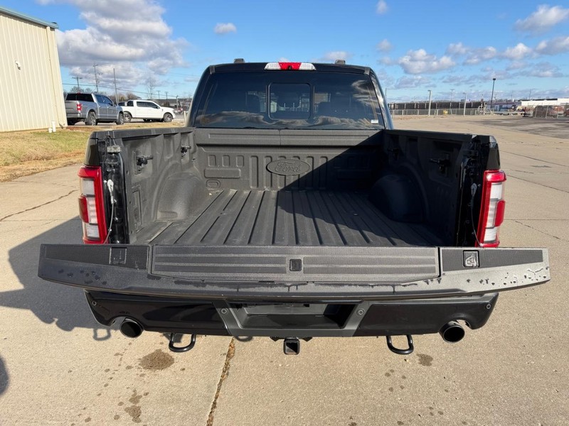 Ford F-150 Vehicle Full-screen Gallery Image 5