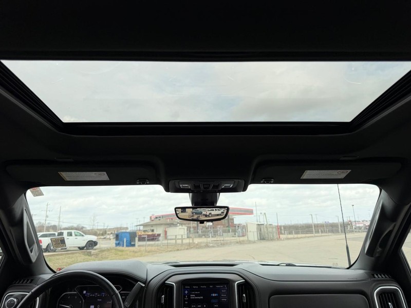 GMC Sierra 2500HD Vehicle Full-screen Gallery Image 8