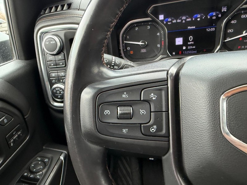 GMC Sierra 2500HD Vehicle Full-screen Gallery Image 11