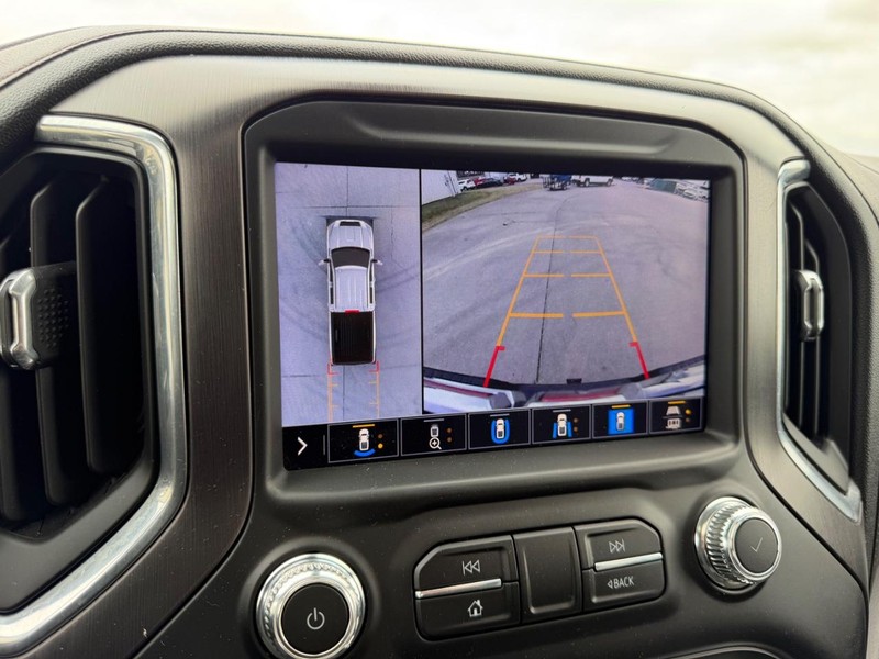 GMC Sierra 2500HD Vehicle Full-screen Gallery Image 20