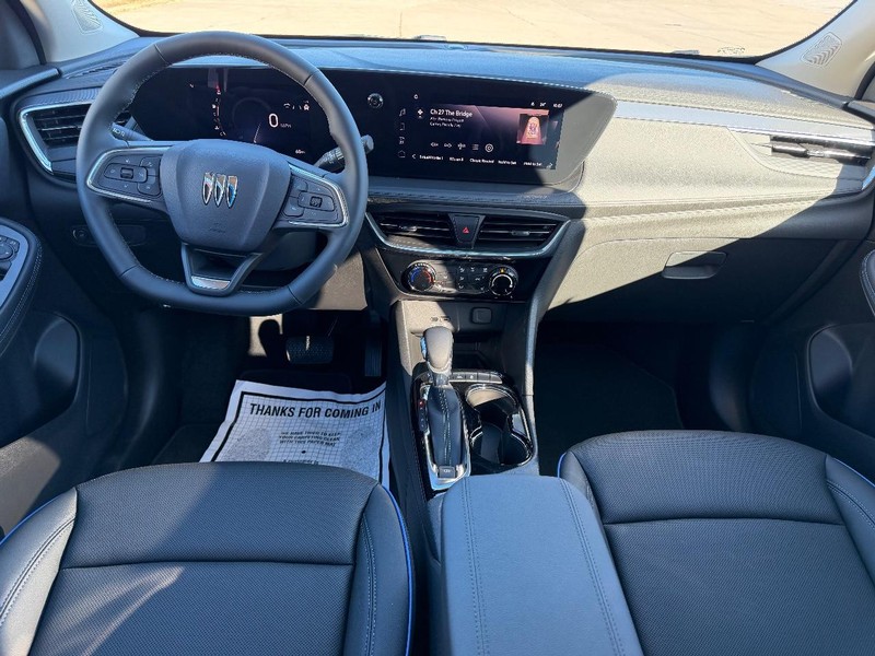 Buick Encore GX Vehicle Full-screen Gallery Image 8