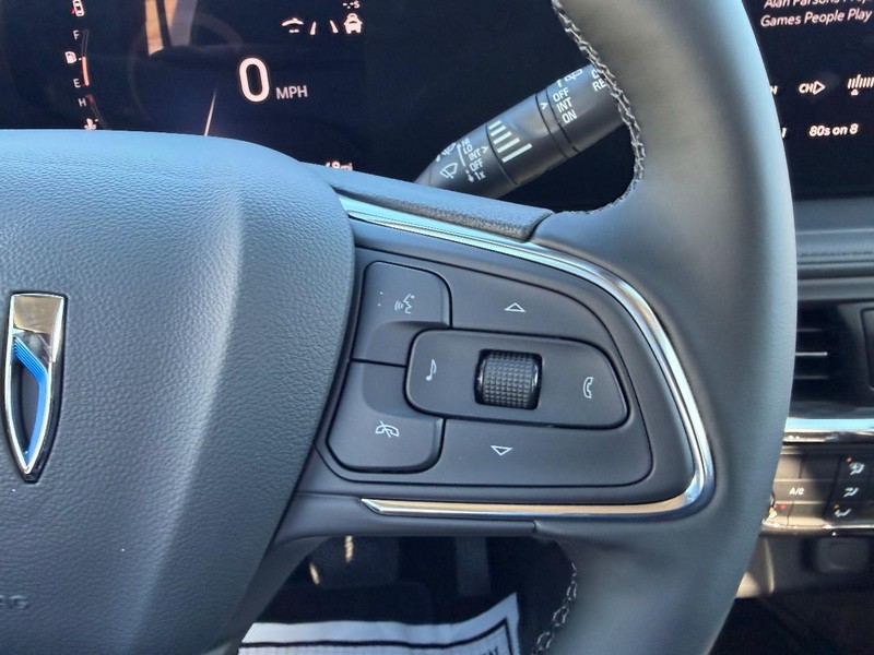 Buick Encore GX Vehicle Full-screen Gallery Image 11