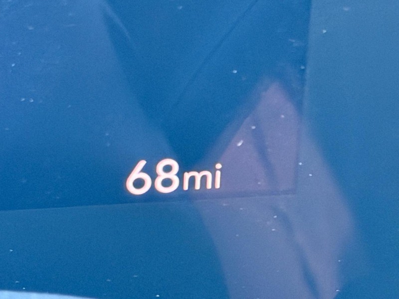 Buick Encore GX Vehicle Full-screen Gallery Image 18