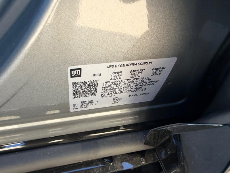 Buick Encore GX Vehicle Full-screen Gallery Image 20