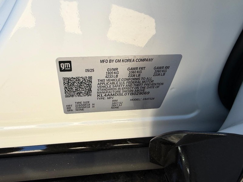 Buick Encore GX Vehicle Full-screen Gallery Image 20