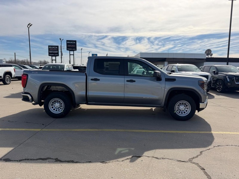 GMC Sierra 1500 Vehicle Full-screen Gallery Image 2