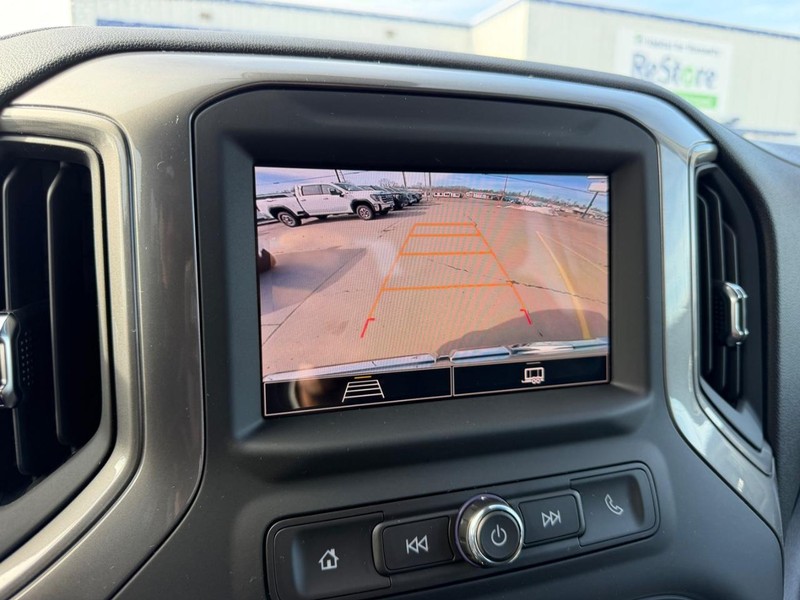 GMC Sierra 1500 Vehicle Full-screen Gallery Image 17