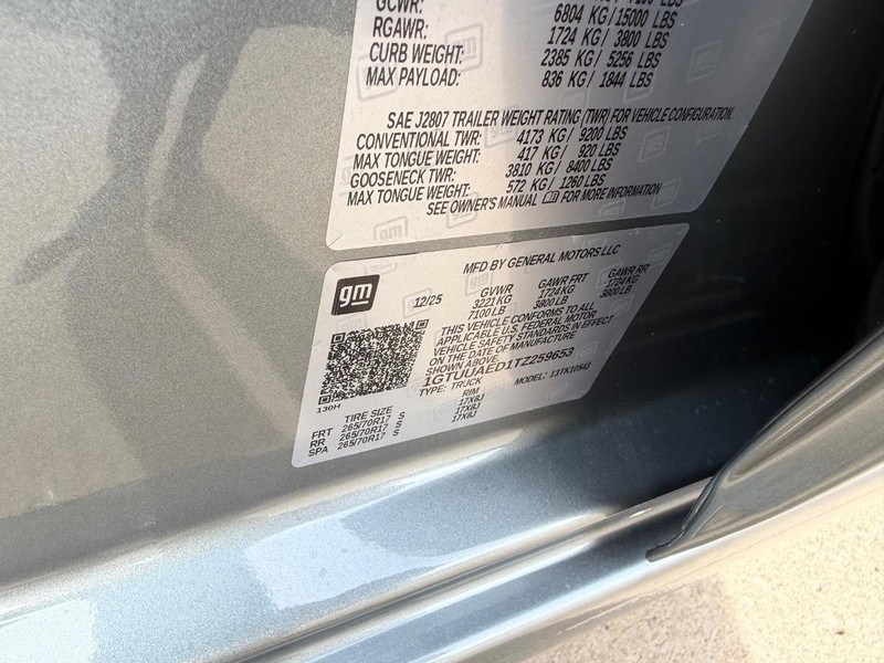 GMC Sierra 1500 Vehicle Full-screen Gallery Image 18