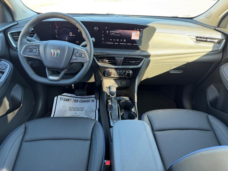 Buick Encore GX Vehicle Full-screen Gallery Image 8