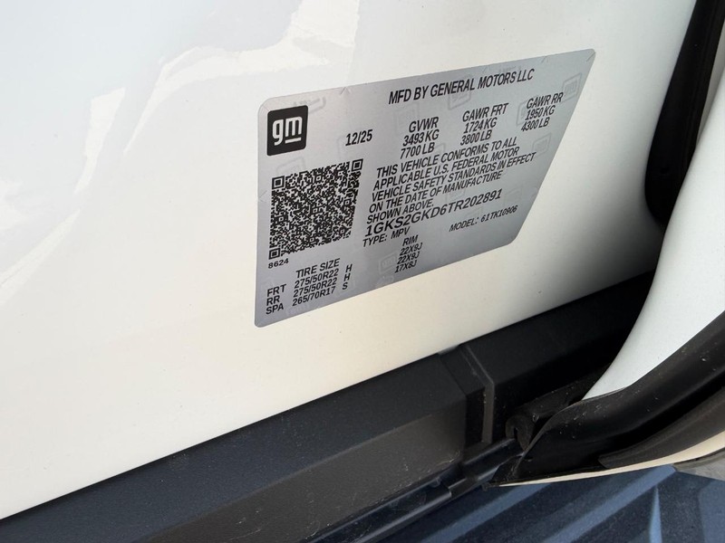 GMC Yukon XL Vehicle Full-screen Gallery Image 29