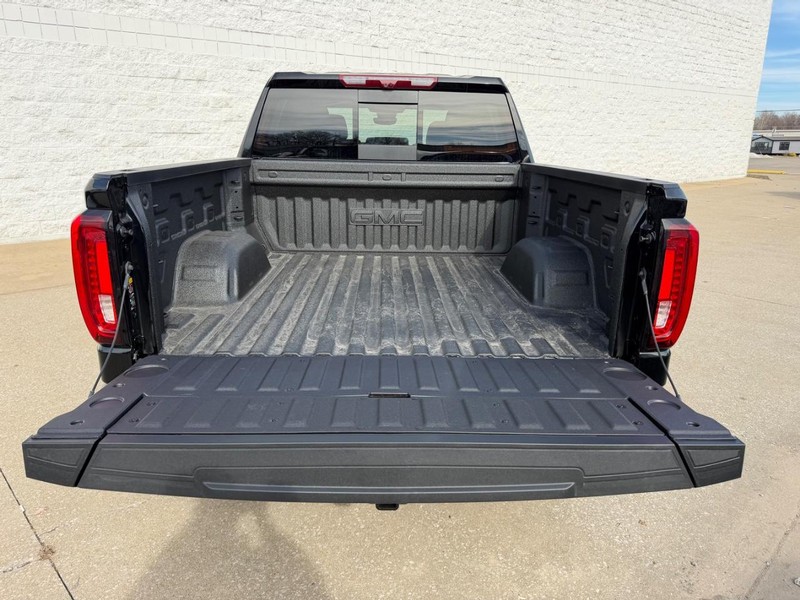 GMC Sierra 1500 Vehicle Full-screen Gallery Image 4