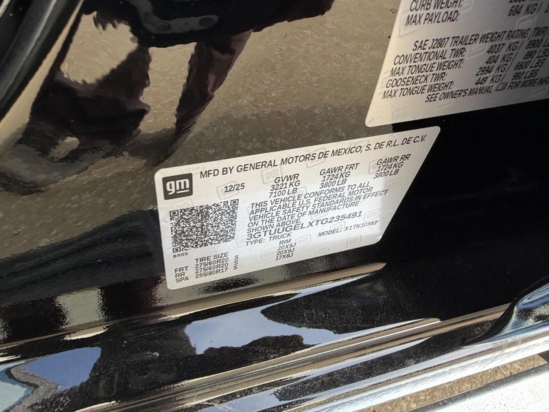 GMC Sierra 1500 Vehicle Full-screen Gallery Image 21