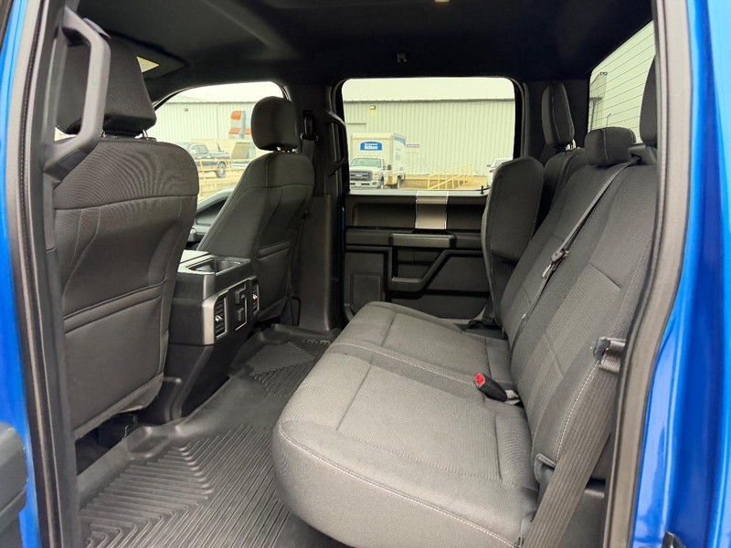 Ford F-150 Vehicle Full-screen Gallery Image 7