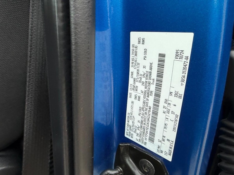 Ford F-150 Vehicle Full-screen Gallery Image 20