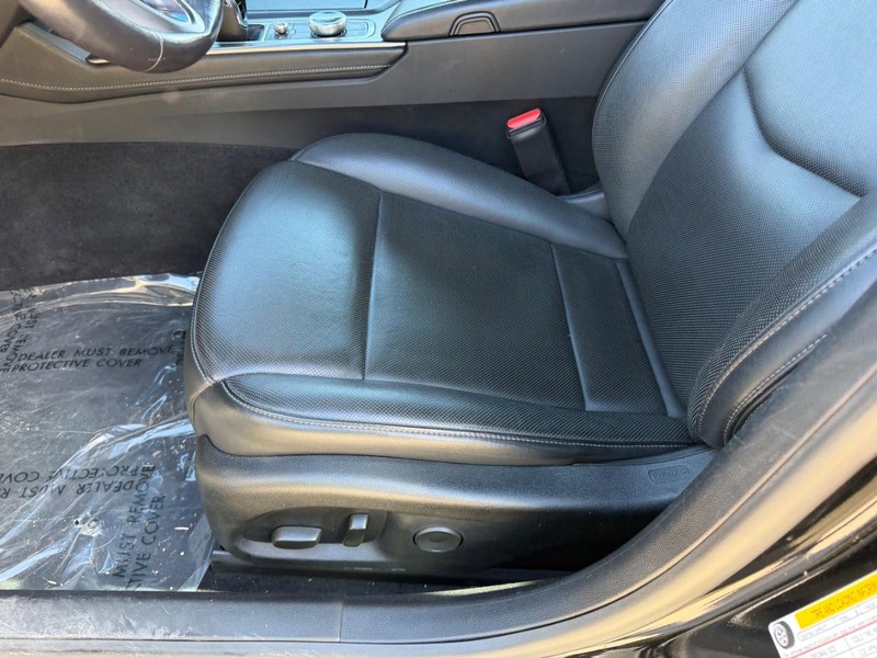 Cadillac CT5 Vehicle Full-screen Gallery Image 18