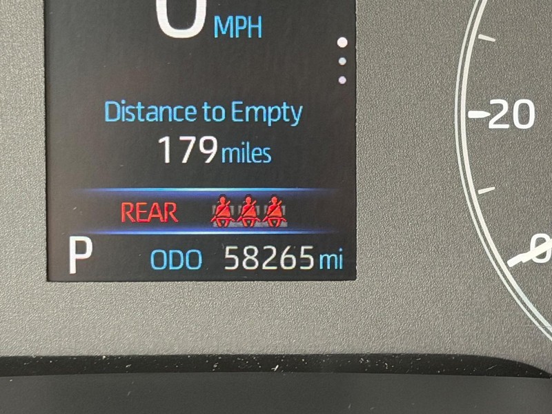 Toyota Corolla Vehicle Full-screen Gallery Image 16