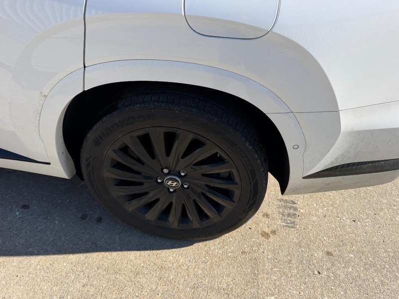 Hyundai Palisade Vehicle Full-screen Gallery Image 7