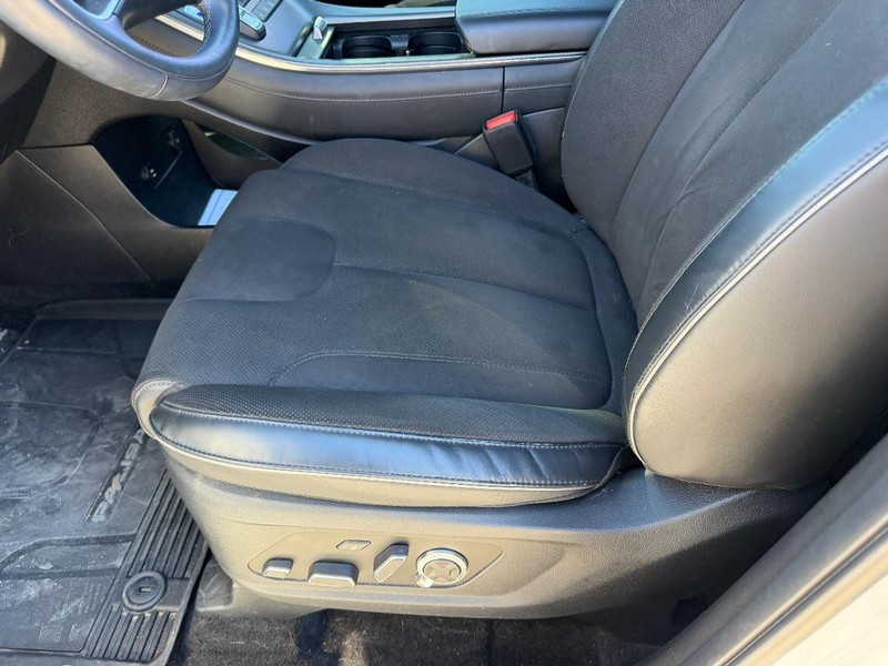 Hyundai Palisade Vehicle Full-screen Gallery Image 22