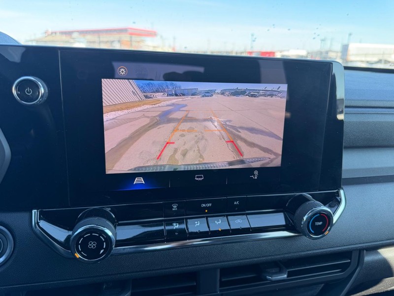 Chevrolet Colorado Vehicle Full-screen Gallery Image 18