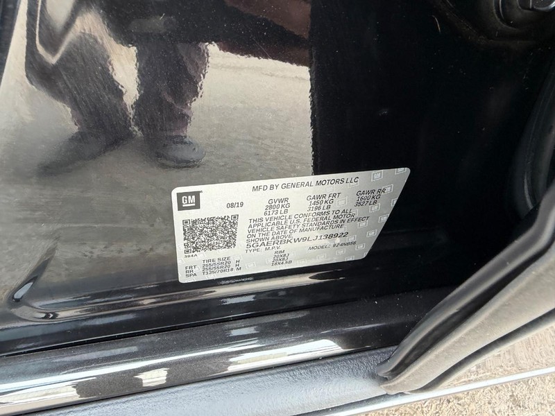 Buick Enclave Vehicle Full-screen Gallery Image 23