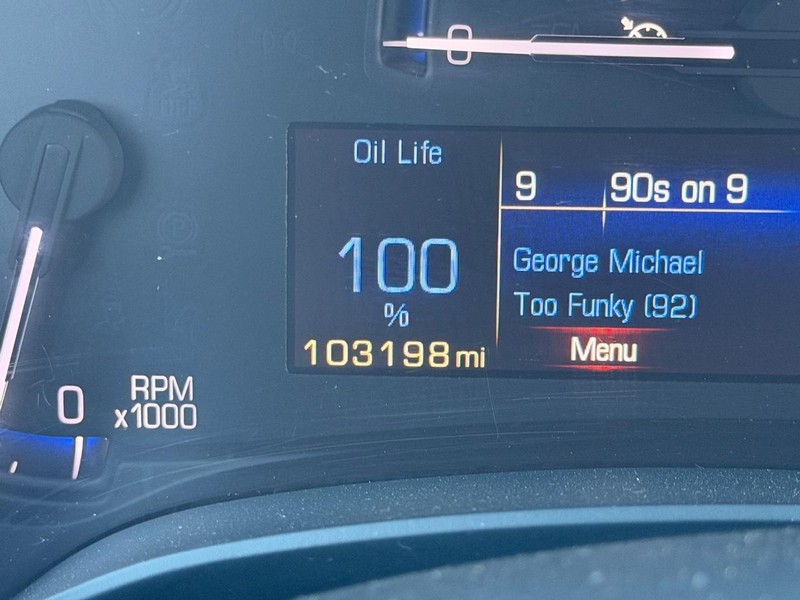 Cadillac XTS Vehicle Full-screen Gallery Image 19