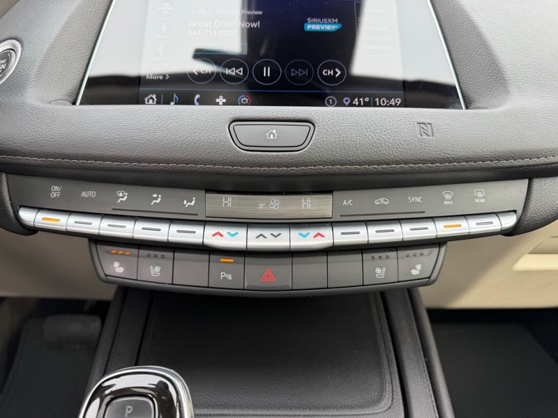 Cadillac XT4 Vehicle Full-screen Gallery Image 15