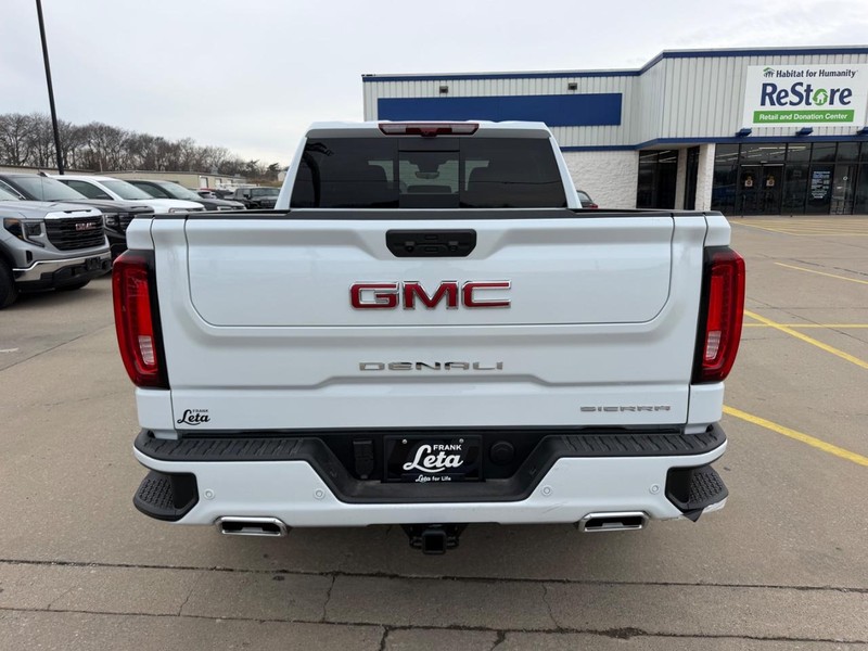 GMC Sierra 1500 Vehicle Full-screen Gallery Image 4