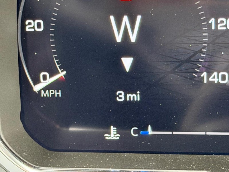 GMC Sierra 1500 Vehicle Full-screen Gallery Image 20