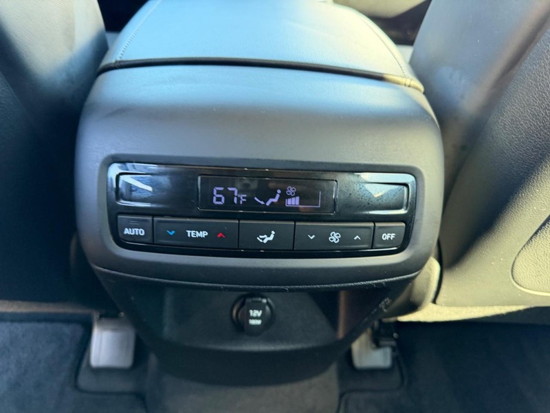 Hyundai Palisade Vehicle Full-screen Gallery Image 10