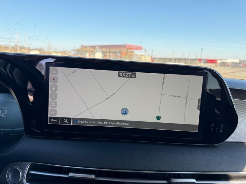 Hyundai Palisade Vehicle Full-screen Gallery Image 15