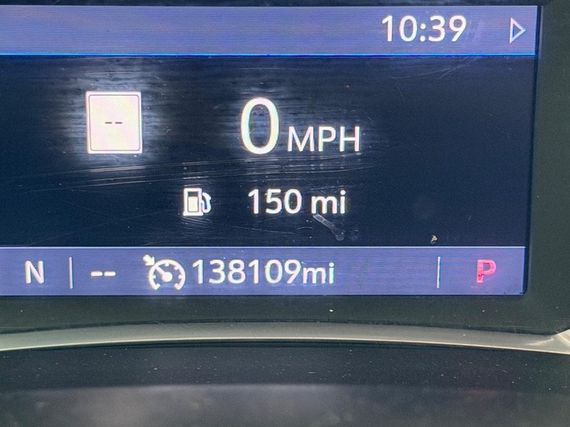 GMC Acadia Vehicle Full-screen Gallery Image 22