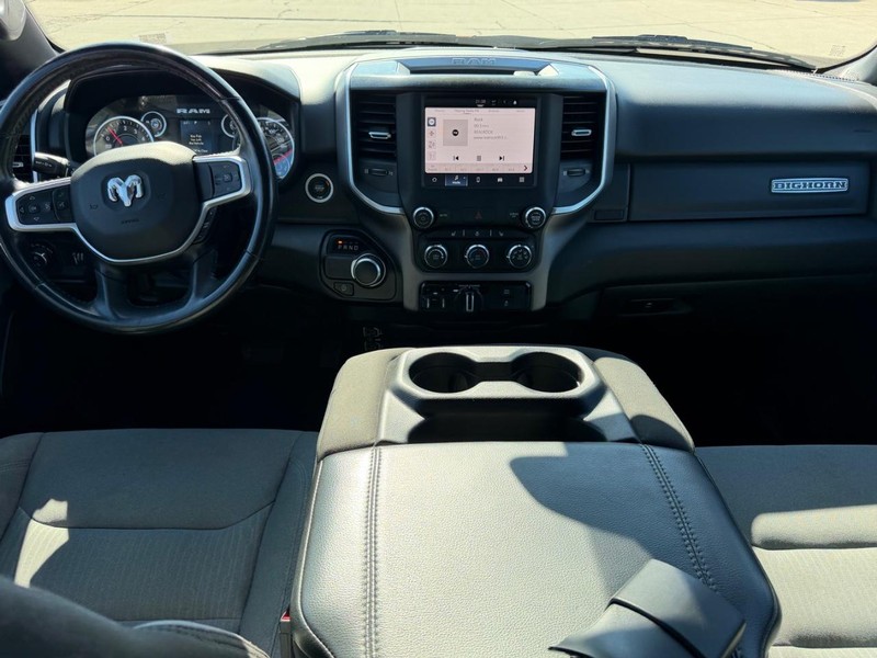 Ram 1500 Vehicle Full-screen Gallery Image 8