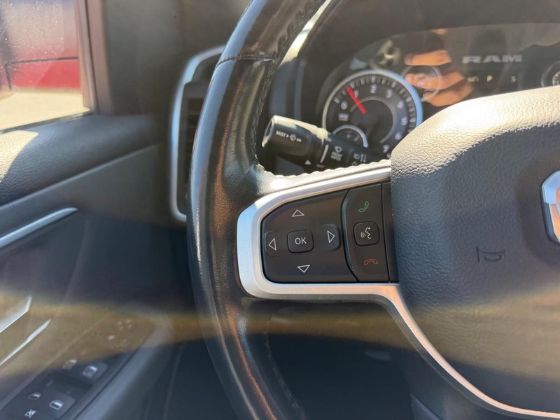 Ram 1500 Vehicle Full-screen Gallery Image 10