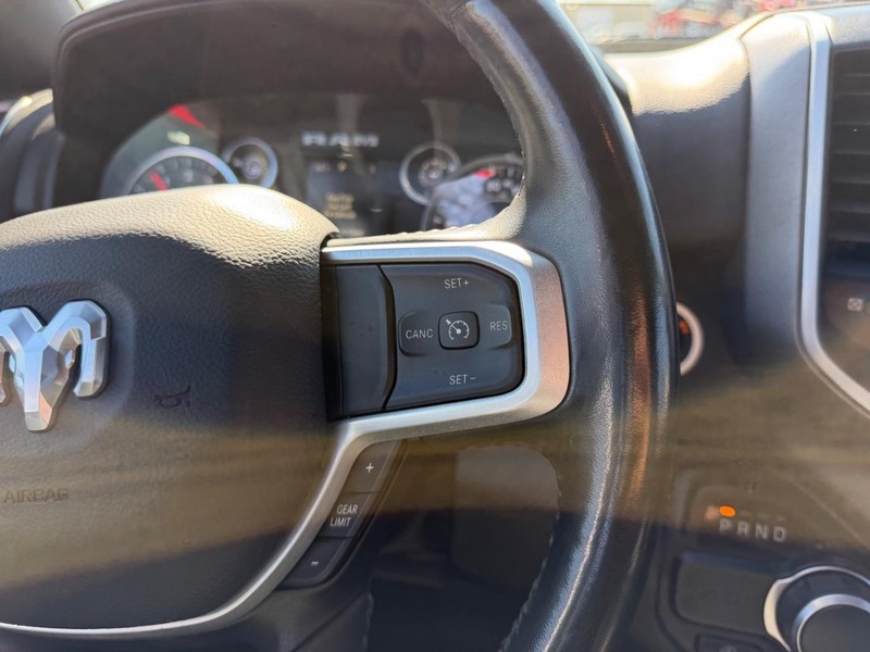 Ram 1500 Vehicle Full-screen Gallery Image 11