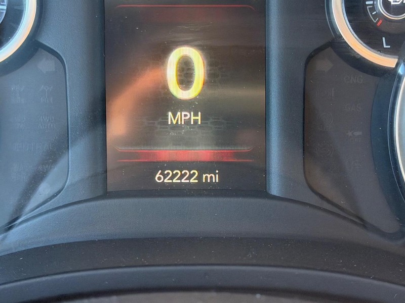 Ram 1500 Vehicle Full-screen Gallery Image 18