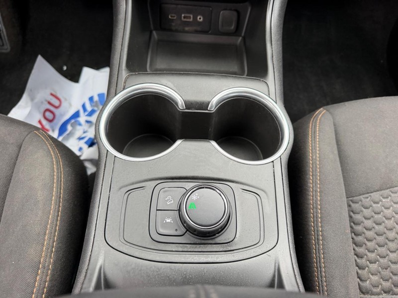 GMC Terrain Vehicle Full-screen Gallery Image 14