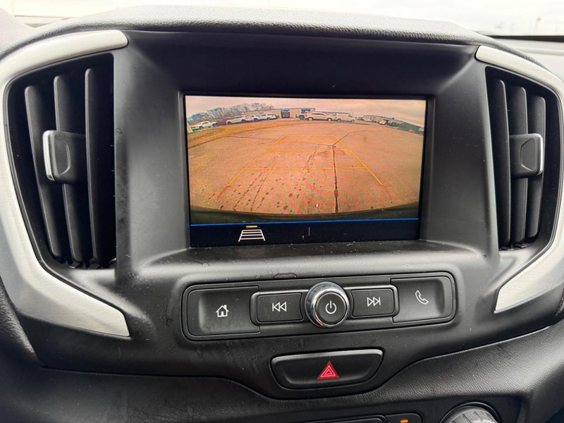 GMC Terrain Vehicle Full-screen Gallery Image 19