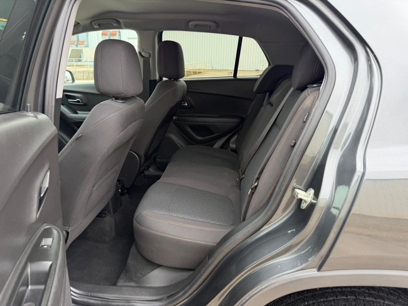 Chevrolet Trax Vehicle Full-screen Gallery Image 7