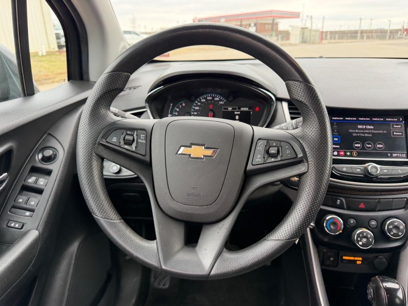 Chevrolet Trax Vehicle Full-screen Gallery Image 9