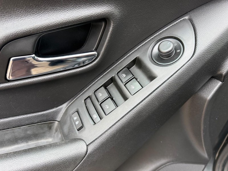 Chevrolet Trax Vehicle Full-screen Gallery Image 16