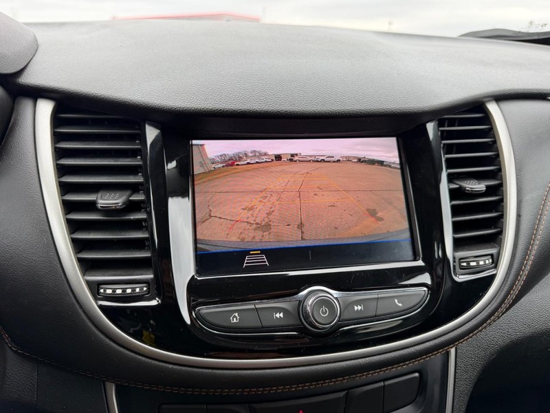 Chevrolet Trax Vehicle Full-screen Gallery Image 19